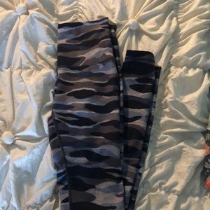 Lululemon leggings size 6